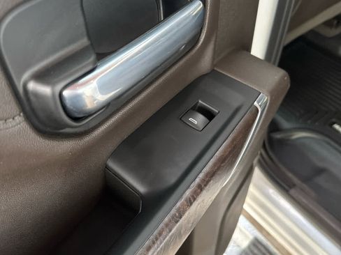 Used 2023 GMC Sierra 3500 Denali w/ Technology Package image 33