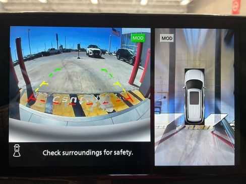 Certified 2022 Nissan Pathfinder Platinum w/ Cargo Package image 8