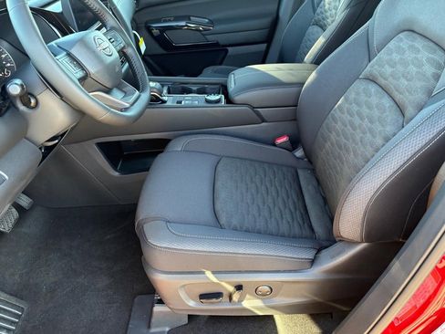 New 2026 Nissan Pathfinder SV image 19