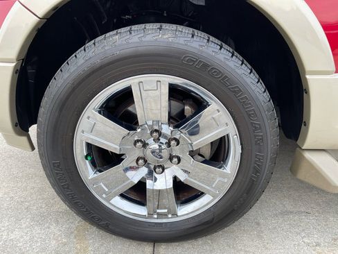 Used 2008 Ford Expedition EL Eddie Bauer image 17