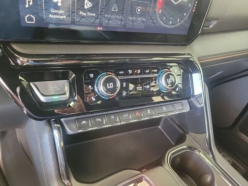 Used 2023 GMC Sierra 1500 AT4 AWD/4WD image 21