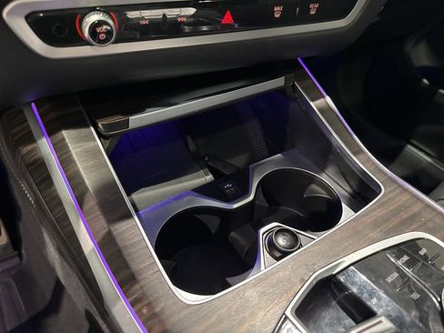 Used 2023 BMW X7 xDrive40i w/ M Sport Package image 19