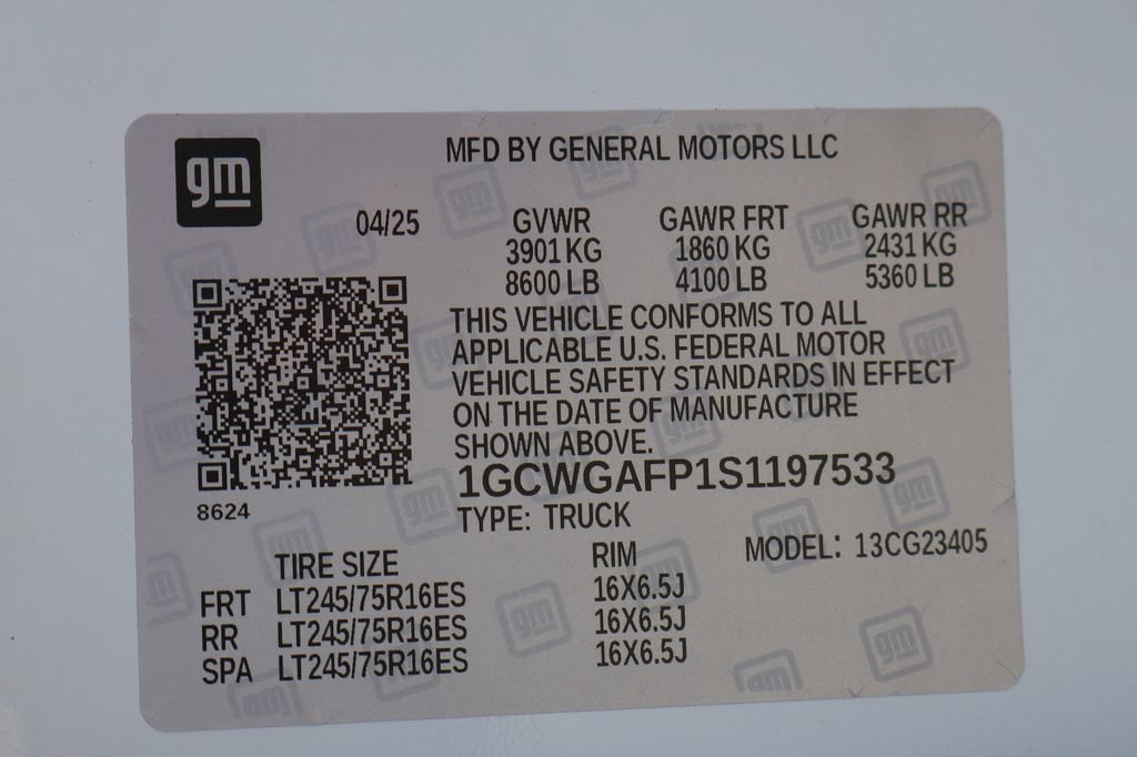 Used 2025 Chevrolet Express 2500 w/ Driver Convenience Package RWD image 38
