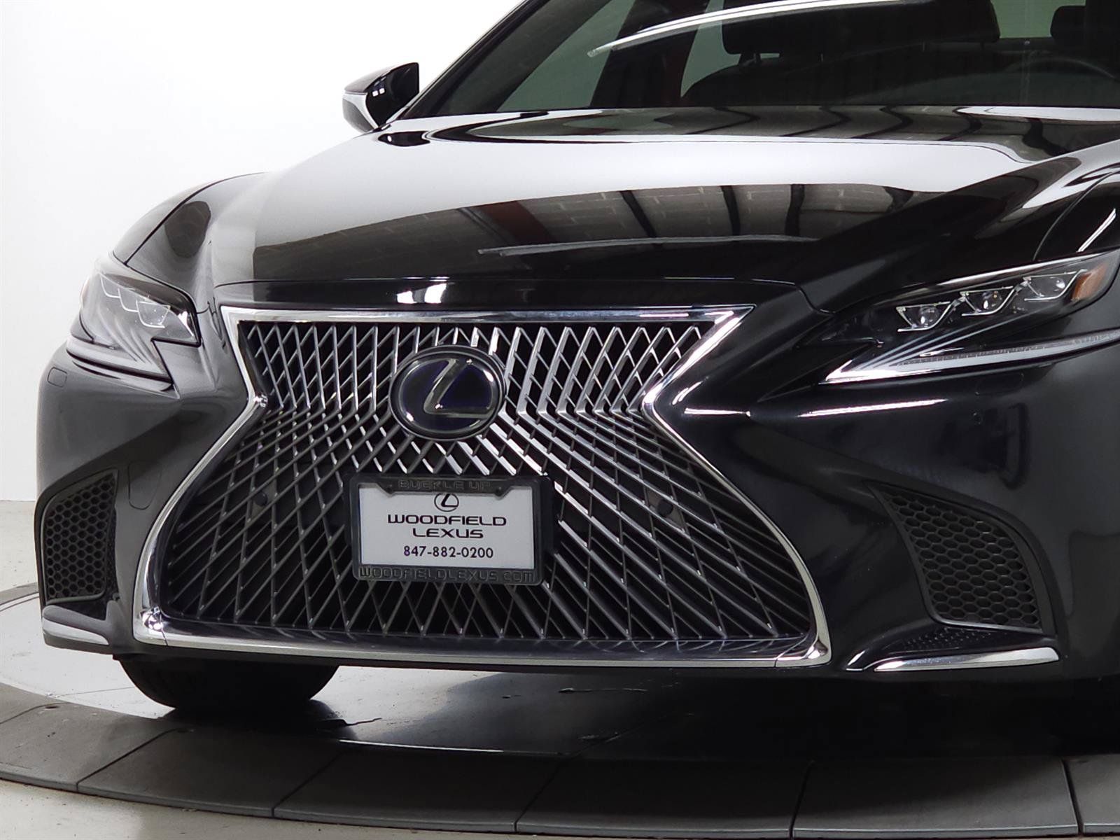 Used 2019 Lexus LS 500h AWD w/ Accessory Package (Z1) image 3