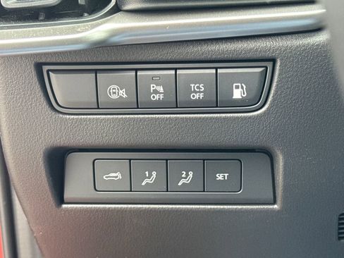 Certified 2025 MAZDA CX-70 Plug-In Hybrid w/ Premium Plus AWD/4WD image 18