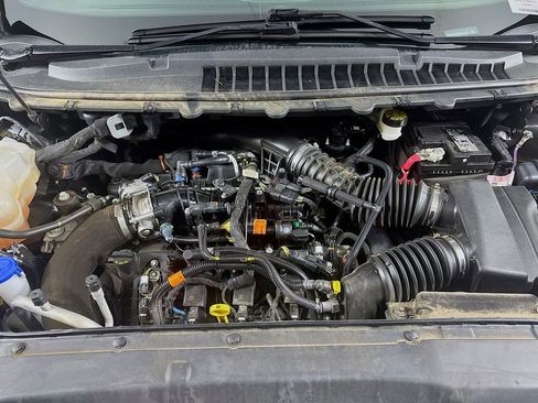 Used 2021 Ford Edge ST image 31