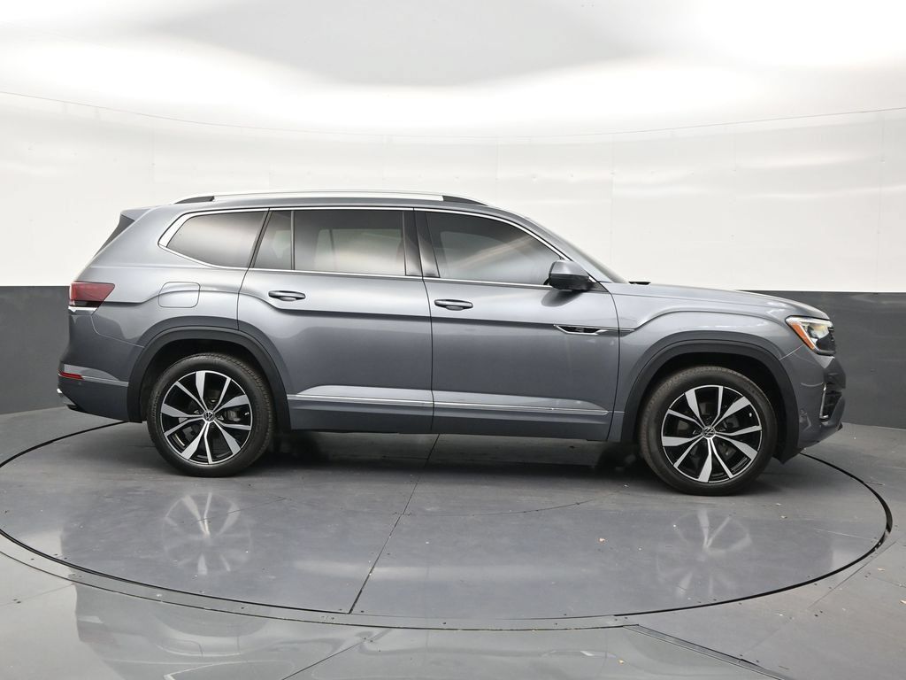 Used 2025 Volkswagen Atlas SEL Premium R-Line AWD/4WD image 6