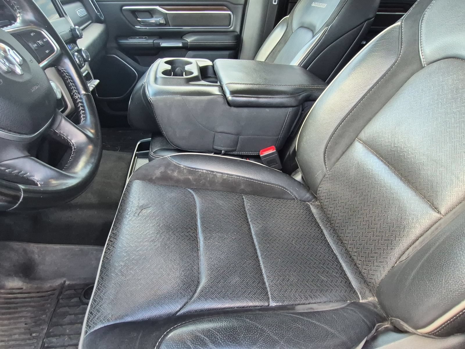 Used 2021 RAM 1500 Laramie AWD/4WD image 17