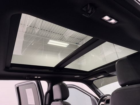 Used 2022 Ford F150 Lariat w/ Equipment Group 502A High image 33