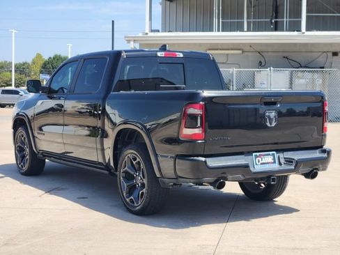 Used 2020 RAM 1500 Limited w/ Black Appearance Package RWD image 5