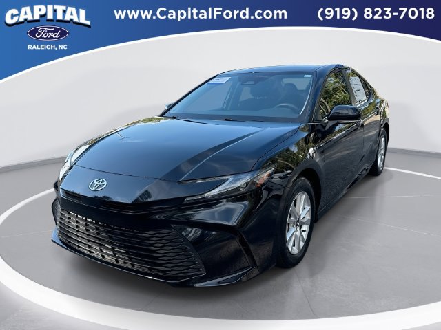 Used 2025 Toyota Camry LE w/ Convenience Package FWD image 1