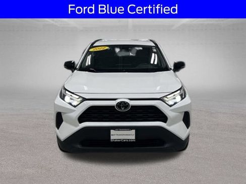 Used 2022 Toyota RAV4 XLE AWD/4WD image 2