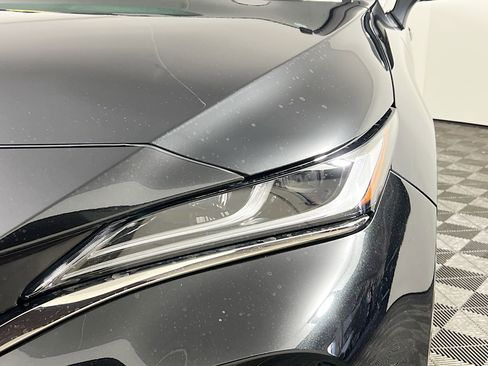 Used 2023 Toyota Venza Nightshade AWD/4WD image 11