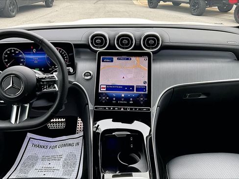 Used 2025 Mercedes-Benz GLC 350e 4MATIC image 6