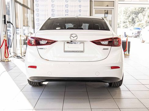 Used 2017 MAZDA MAZDA3 Grand Touring image 14