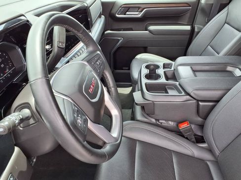 Used 2025 GMC Sierra 1500 SLT RWD image 16