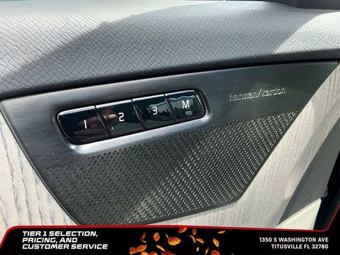 Used 2023 Volvo XC90 B6 Plus w/ Protection Package Premier AWD/4WD image 22