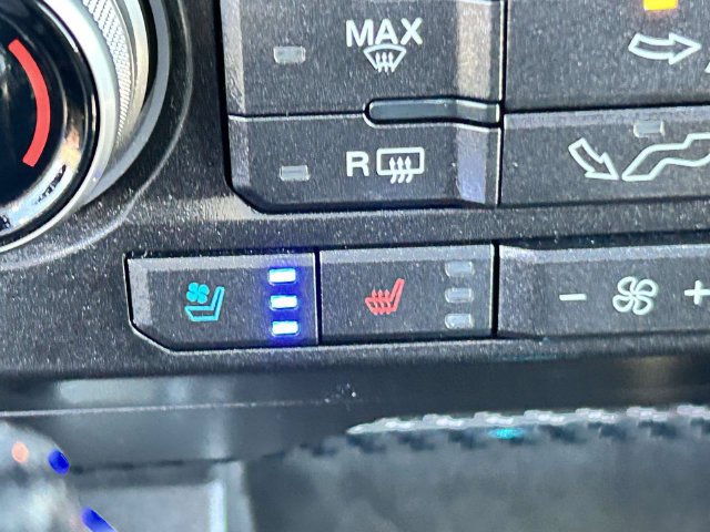 Used 2018 Ford F150 Raptor w/ Equipment Group 802A Luxury AWD/4WD image 31