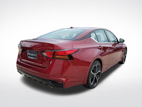 Used 2024 Nissan Altima 2.5 SR FWD image 4
