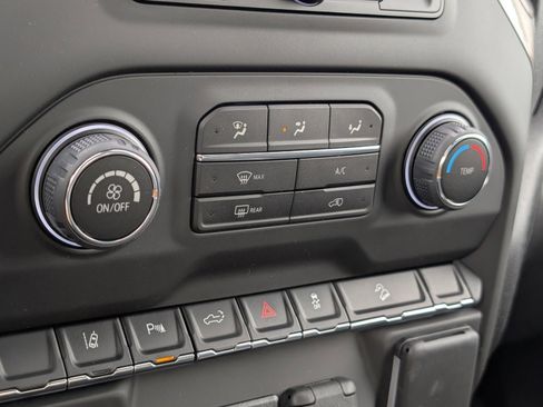 New 2026 Chevrolet Silverado 2500 Custom w/ Custom Value Package image 17