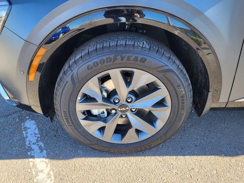 Used 2025 Kia Sportage SX Prestige image 24