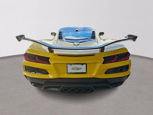Used 2025 Chevrolet Corvette Z06 RWD image 5
