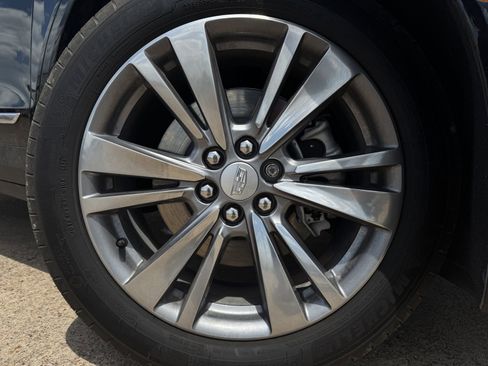 Used 2025 Cadillac XT5 Premium Luxury FWD image 10
