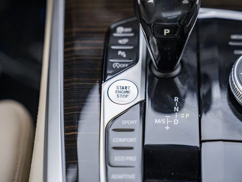 Used 2020 BMW X5 xDrive40i w/ Premium Package image 27