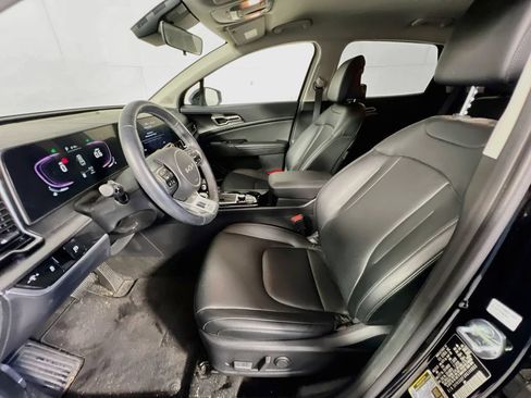 Certified 2024 Kia Sportage EX FWD image 12