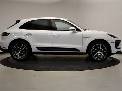 Certified 2026 Porsche Macan Turbo AWD/4WD image 8