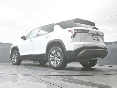 Used 2025 Chevrolet Equinox LT AWD/4WD image 46