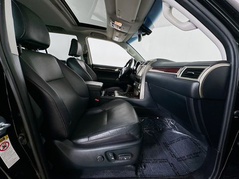 Used 2018 Lexus GX 460 Premium image 34