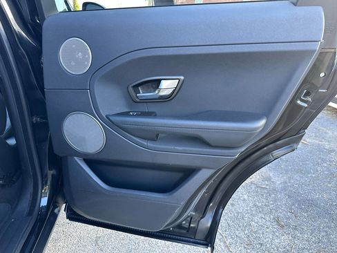 Used 2014 Land Rover Range Rover Evoque Pure Premium image 31