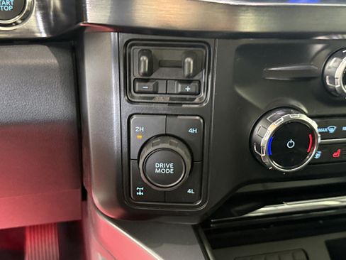 New 2026 Ford F250 Lariat w/ Black Appearance Package AWD/4WD image 22