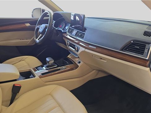 Used 2024 Audi Q5 2.0T Premium image 13