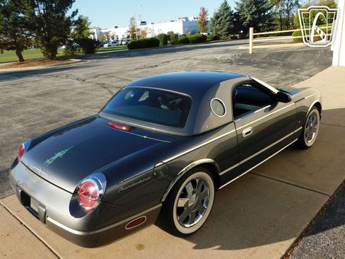 Used 2003 Ford Thunderbird image 8
