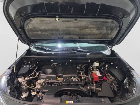 Used 2021 Toyota RAV4 XLE Premium AWD/4WD image 37