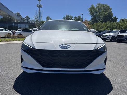 Certified 2023 Hyundai Elantra SEL FWD image 2