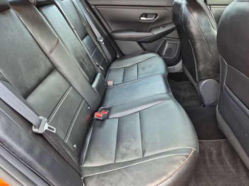 Used 2022 Nissan Sentra SR w/ SR Premium Package FWD image 19