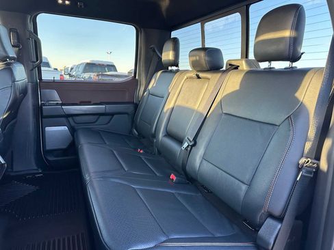 Used 2022 Ford F150 Lariat w/ Max Trailer Tow Package image 17