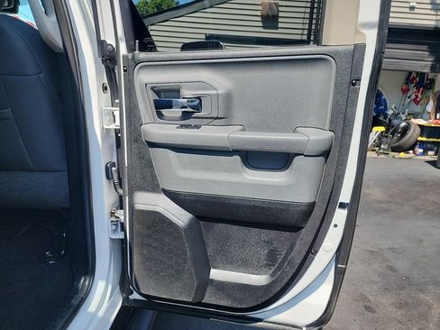 Used 2014 RAM 1500 SLT AWD/4WD image 40