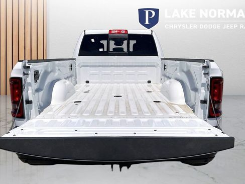 New 2026 RAM 3500 Tradesman AWD/4WD image 25
