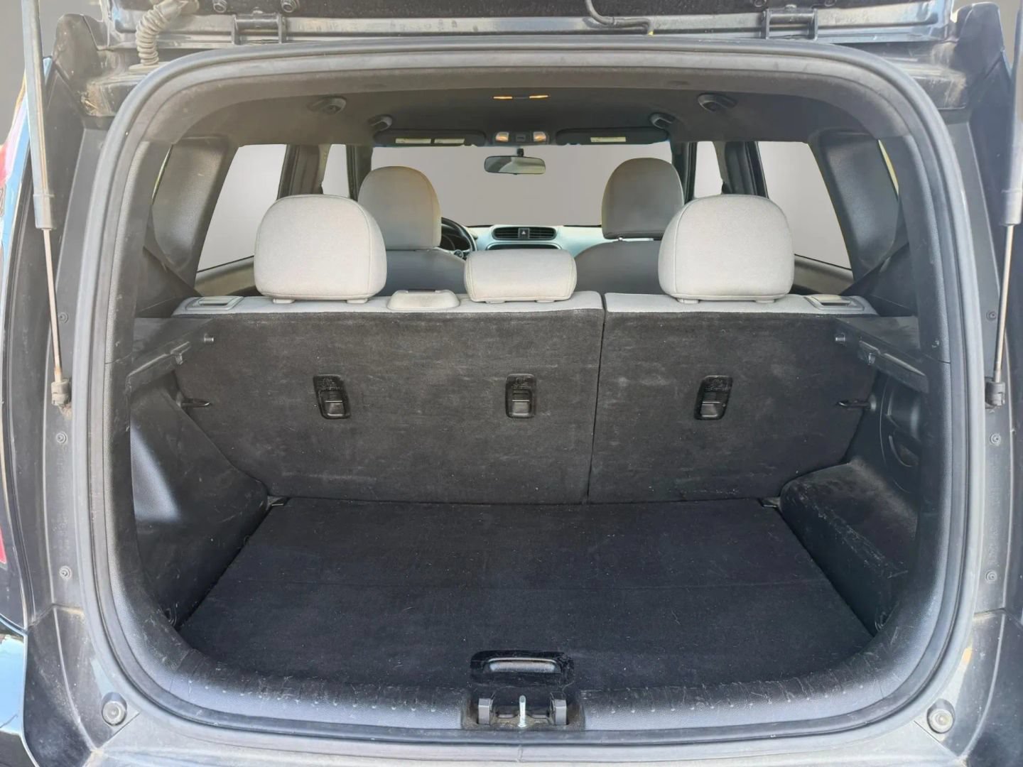 Used 2014 Kia Soul + FWD image 14