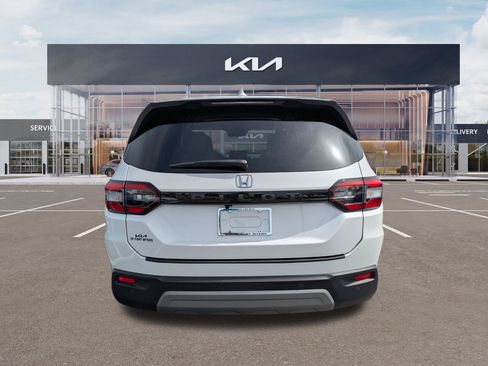 Used 2023 Honda Pilot EX-L image 5