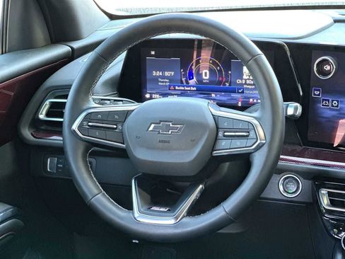 Used 2025 Chevrolet Traverse Z71 w/ LPO, Floor Liner Package image 27