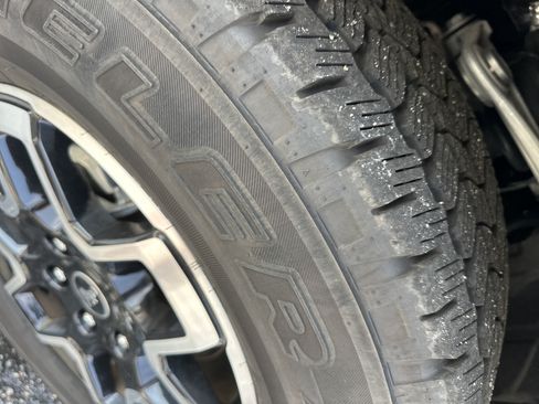 Used 2024 Ford Bronco Outer Banks AWD/4WD image 7