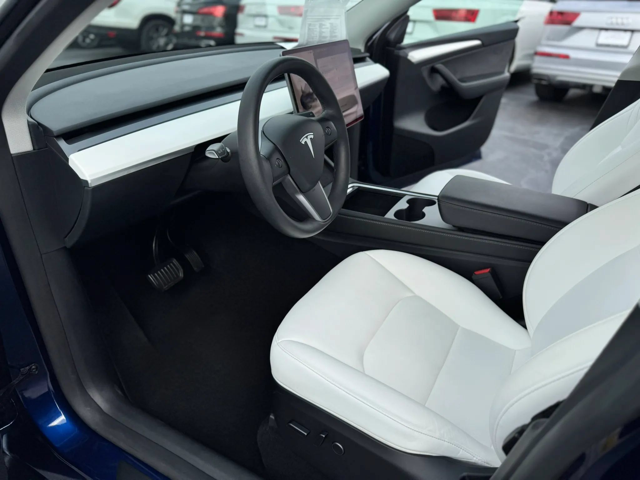 Used 2023 Tesla Model Y Long Range AWD/4WD image 9