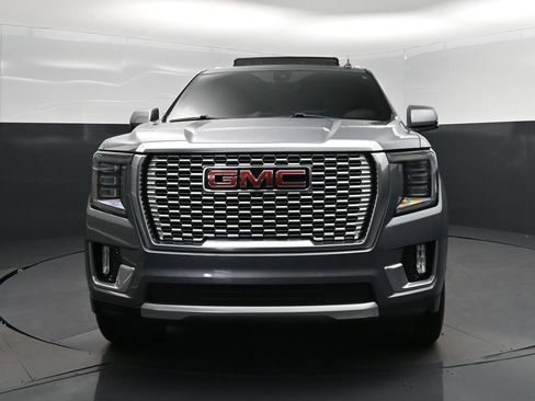 Used 2022 GMC Yukon XL Denali RWD image 10