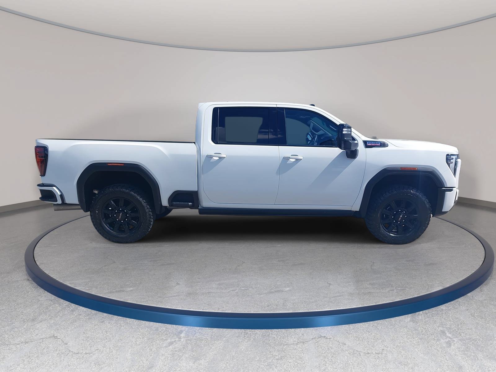 Used 2024 GMC Sierra 2500 AT4 w/ AT4 Preferred Package AWD/4WD image 4