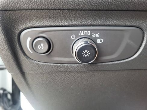 Used 2023 Buick Envision Preferred w/ Sport Touring Package AWD/4WD image 21